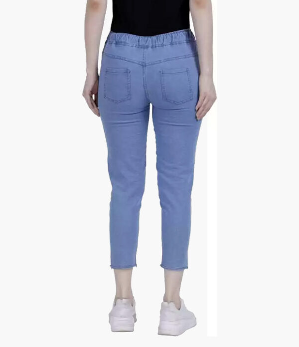 02 Women Light Blue Jeans
