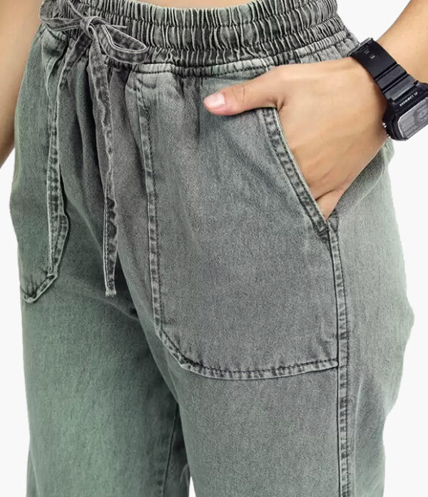 03 Jogger Fit Women